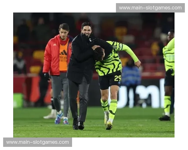 阿尔特塔变阵应对伤病潮，伪九号战术激活埃泽进攻潜能